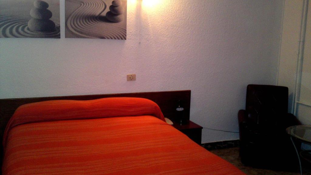 Hotel Peralba Aixovall Chambre photo