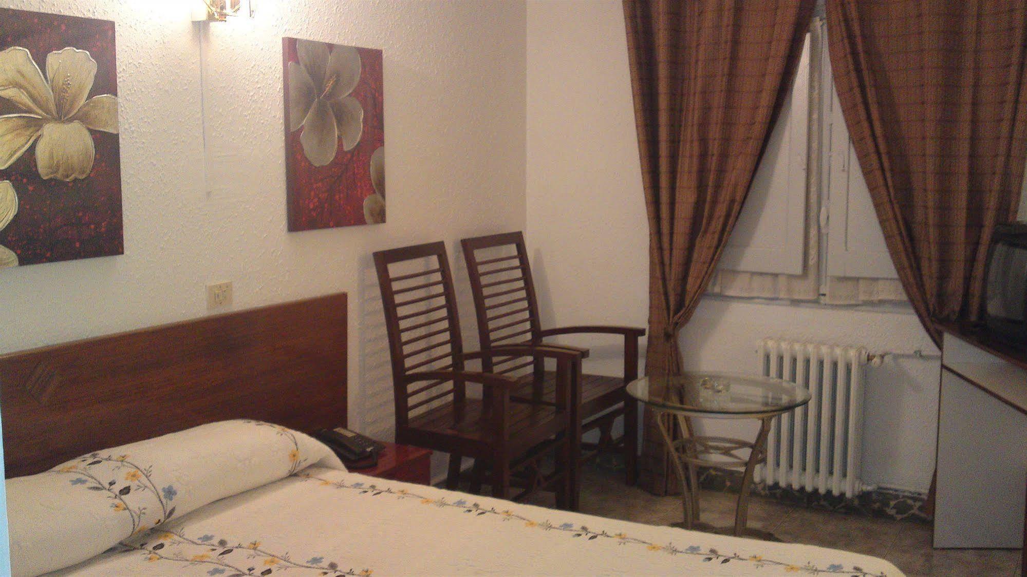 Hotel Peralba Aixovall Extérieur photo